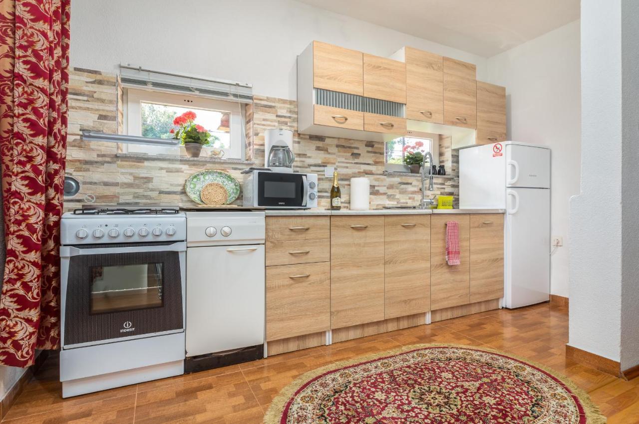 Vacation House "Andy" Пула Екстер'єр фото